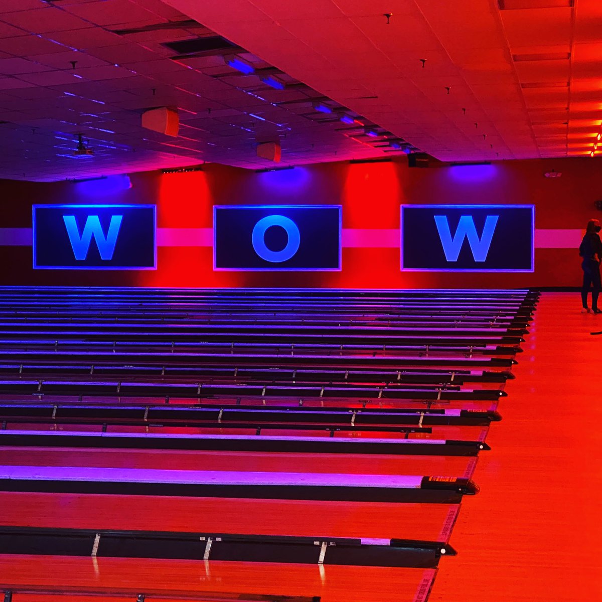 WOW #bowlingalley #bowl #babylon #LongIsland #photography