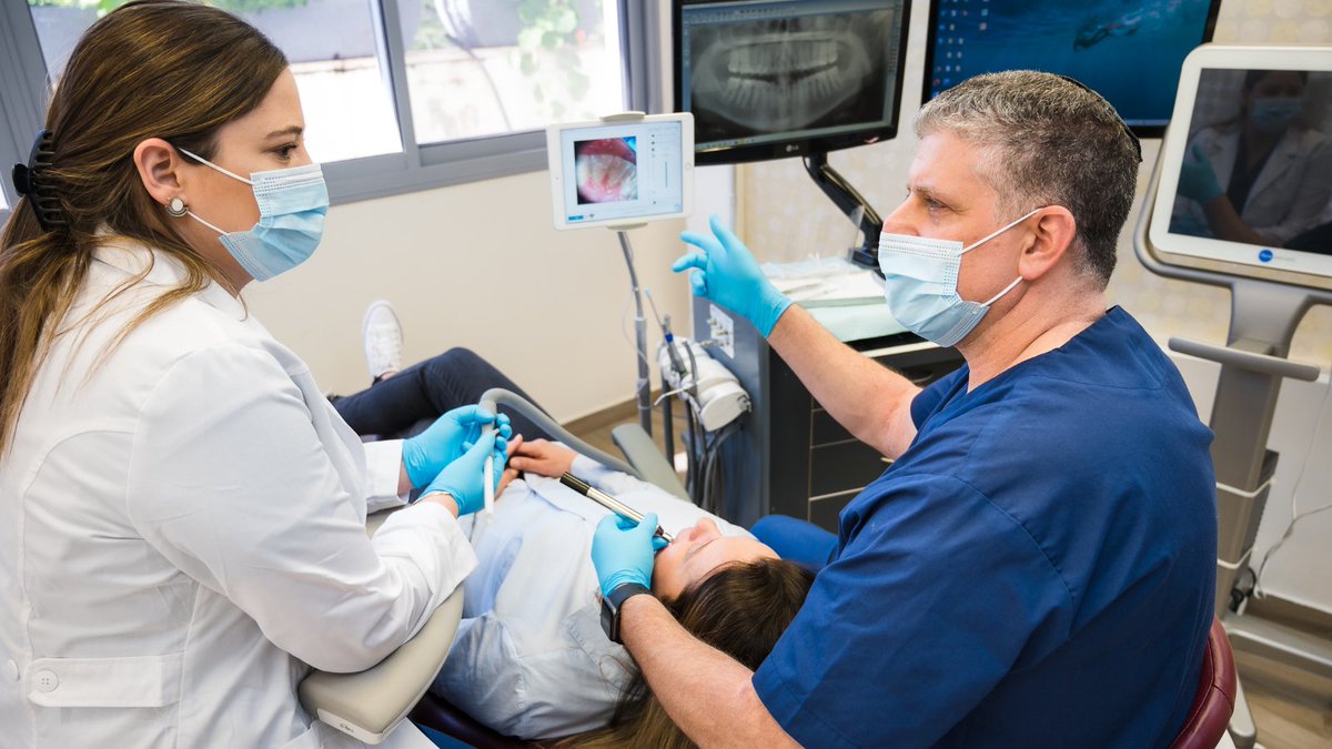 It’s Dental Assistants Recognition Week! We would like to take this time to acknowledge and recognize the versatile, multi-talented DAs of the many dental teams around the world. #SmartMirror #DentalAssistantsRecognitionWeek #DentalAssistant #DentalAssistantWeek