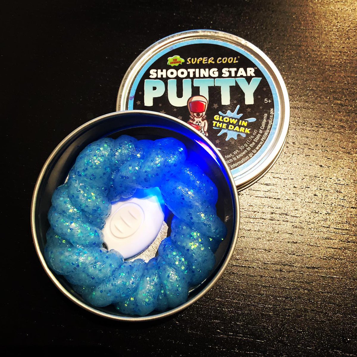 origsupercool's tweet photo. Not sure what to fill those Easter baskets with 🐣 We got you covered with this Shooting Star Putty 💫 did we mention it comes with a light to make it glow? Link below!

https://t.co/ZP4J2etz9v

#supercool #putty #originalsupercool #toystagram #toys #gifts #giftsforkids https://t.co/tC7OK01wpR
