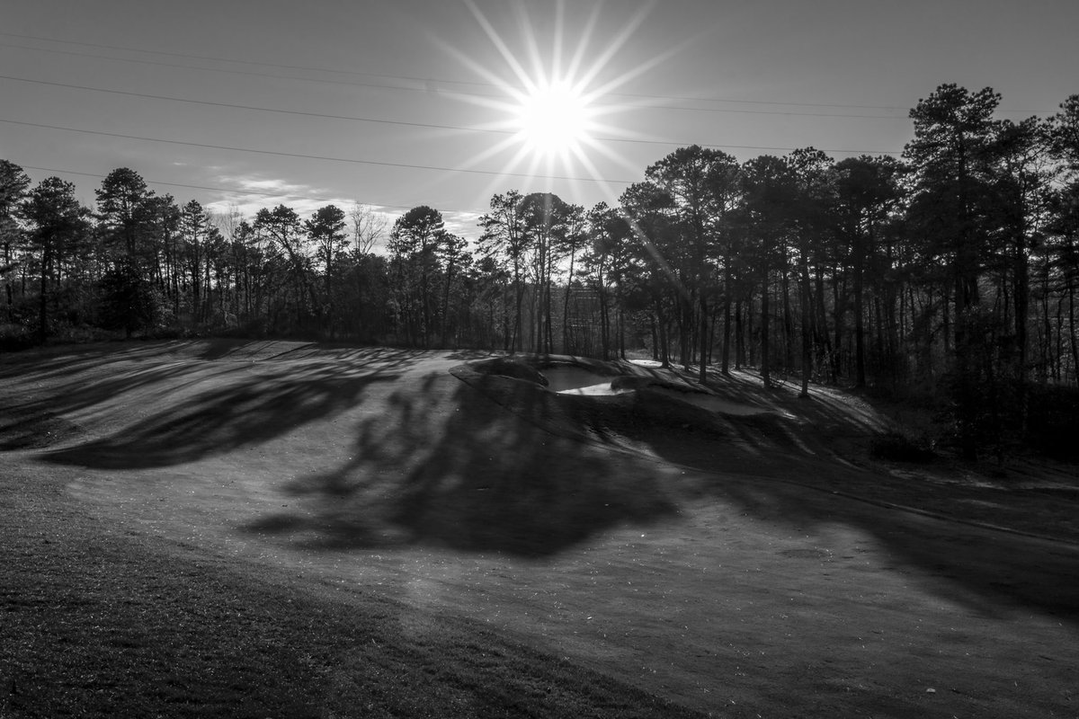 Trying out a new lens...sun streaks and shadows on the 10th

#blackandwhite #golf #photography #golfphotography #golfphotographer #sonyalpha #tamron #tamron1728 #trumpgolf #trumpphilly #hole10 #par4 #easypar5 #philadelphia #newjersey