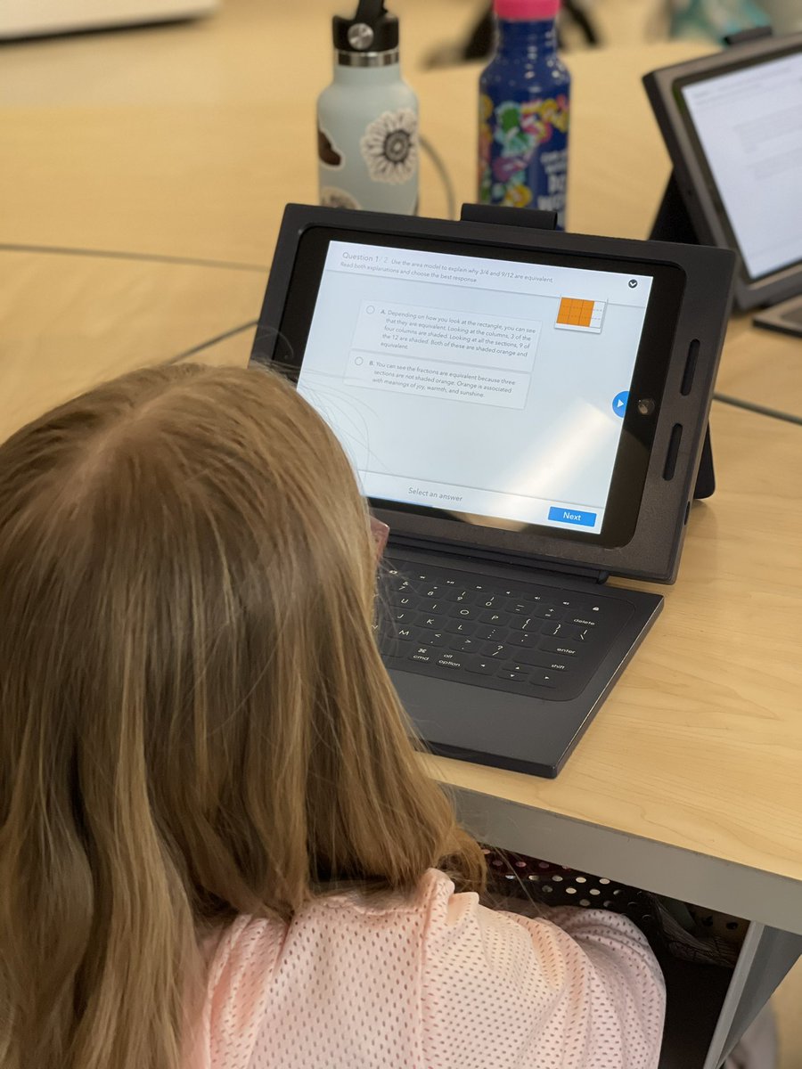 mrsjodihetman's tweet photo. I love using @nearpod in class AND online with my remote students. It’s a great way to keep everyone engaged and allows me to see how well we are understanding material. #Math #Fractions #AreaModels #StudentEngagement https://t.co/jBFb1XIzAM