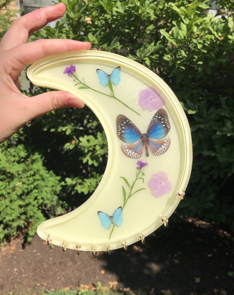 lillyinstitches's tweet photo. crescent moon $35 https://t.co/fPrTrMXgZd