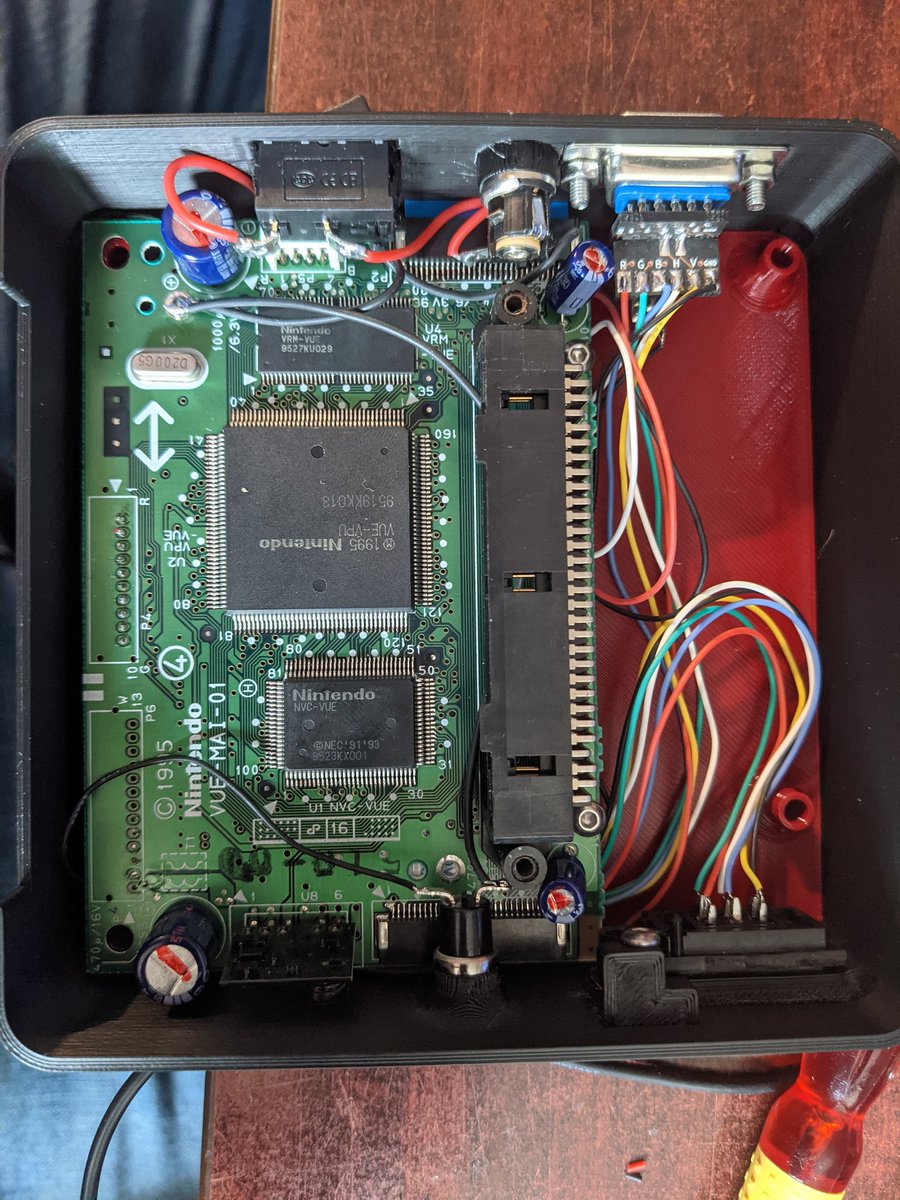 Marcus9199's tweet photo. Definitely a tight fit but it's alive!!! Virtual boy mini console VGA out. #virtualboy #RETROGAMING https://t.co/yDU0MuW8lT