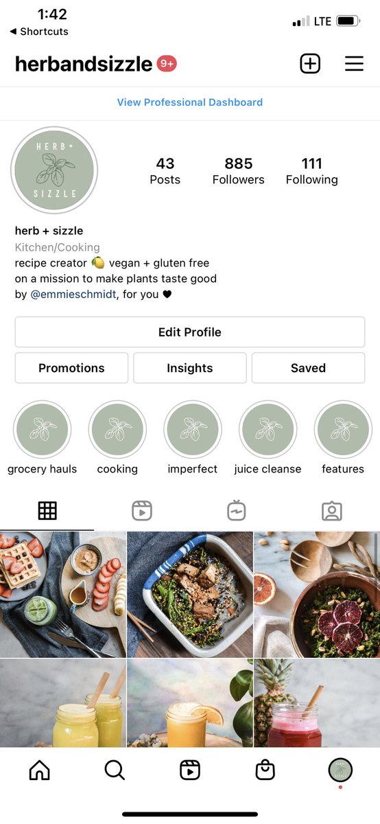 EmmieSchmidt's tweet photo. Follow my cooking page for some vegan + gluten free goodies! 🤤🤩 https://t.co/z94c4UNCYs