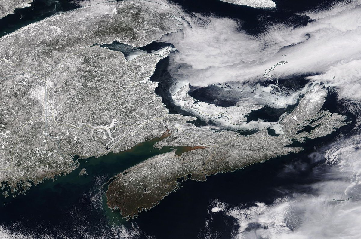 ryansnoddon's tweet photo. Beautiful shot from @NASA's modis satellite today, thanks to mostly clear skies across the Maritimes. 
Note SW Nova Scotia into #Halifax is mostly, or entirely snow free.
Some sea ice in the Gulf of St. Lawrence, however ice coverage remains well below average.
#nswx #nbwx #pewx https://t.co/CuGJsRm4wW