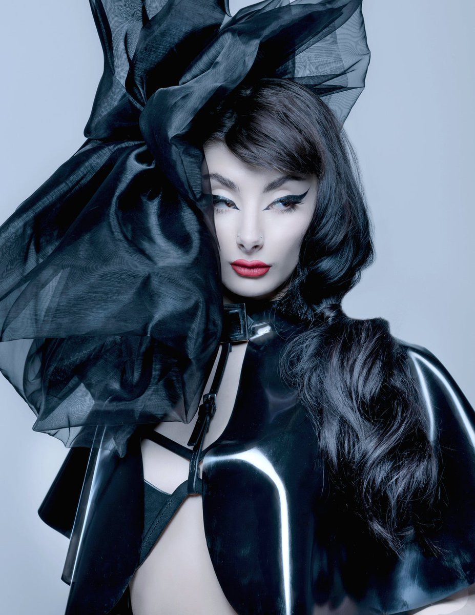 capefetish's tweet photo. https://t.co/2QbqQw3AMG