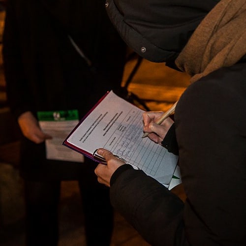 Dzisiaj (8 marca) w dzień kobiet na rybnickim rynku odbył się happening. <a href="/strajkkobiet/">#StrajkKobiet</a> zbierał podpisy pod projektem ustawy wprowadzającej legalną aborcję.

#StrajkKobiet #LegalnaAborcjaBezKompromisow #dzieńkobiet