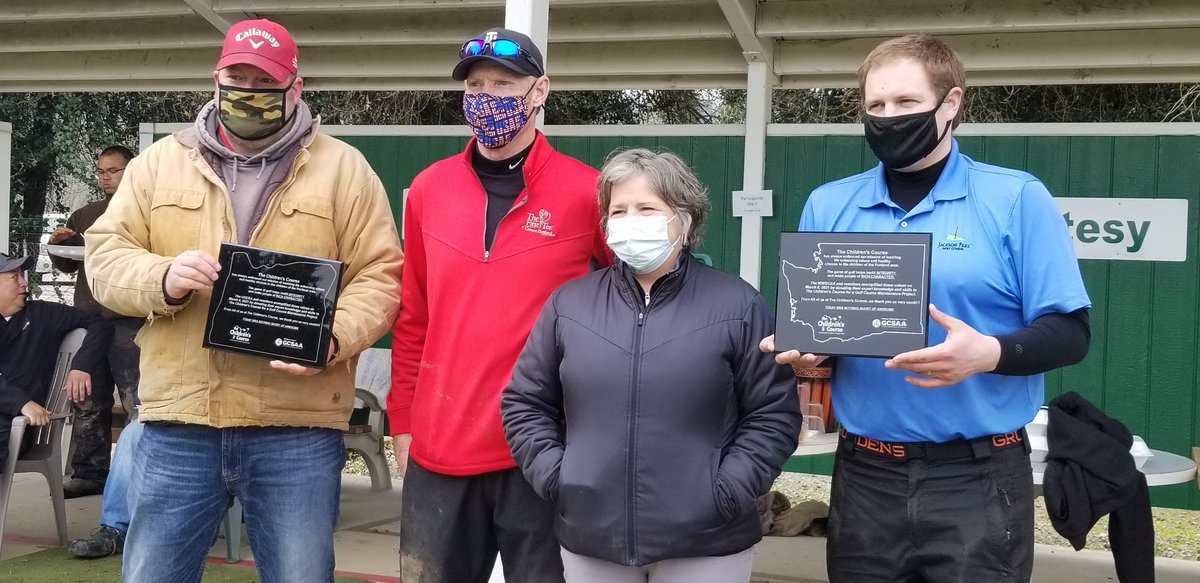 GCSAA_NW's tweet photo. Today was the annual  @OregonGCSA/@WWGCSA joint service project. This year the @FirstTeePDX Children's Course benefited from our efforts. We sodded a new putting green, Dry-jected greens and cleaned up storm debris. Big thanks to @DryJect and @GenTreeService for their help! https://t.co/UmNcXYakTk