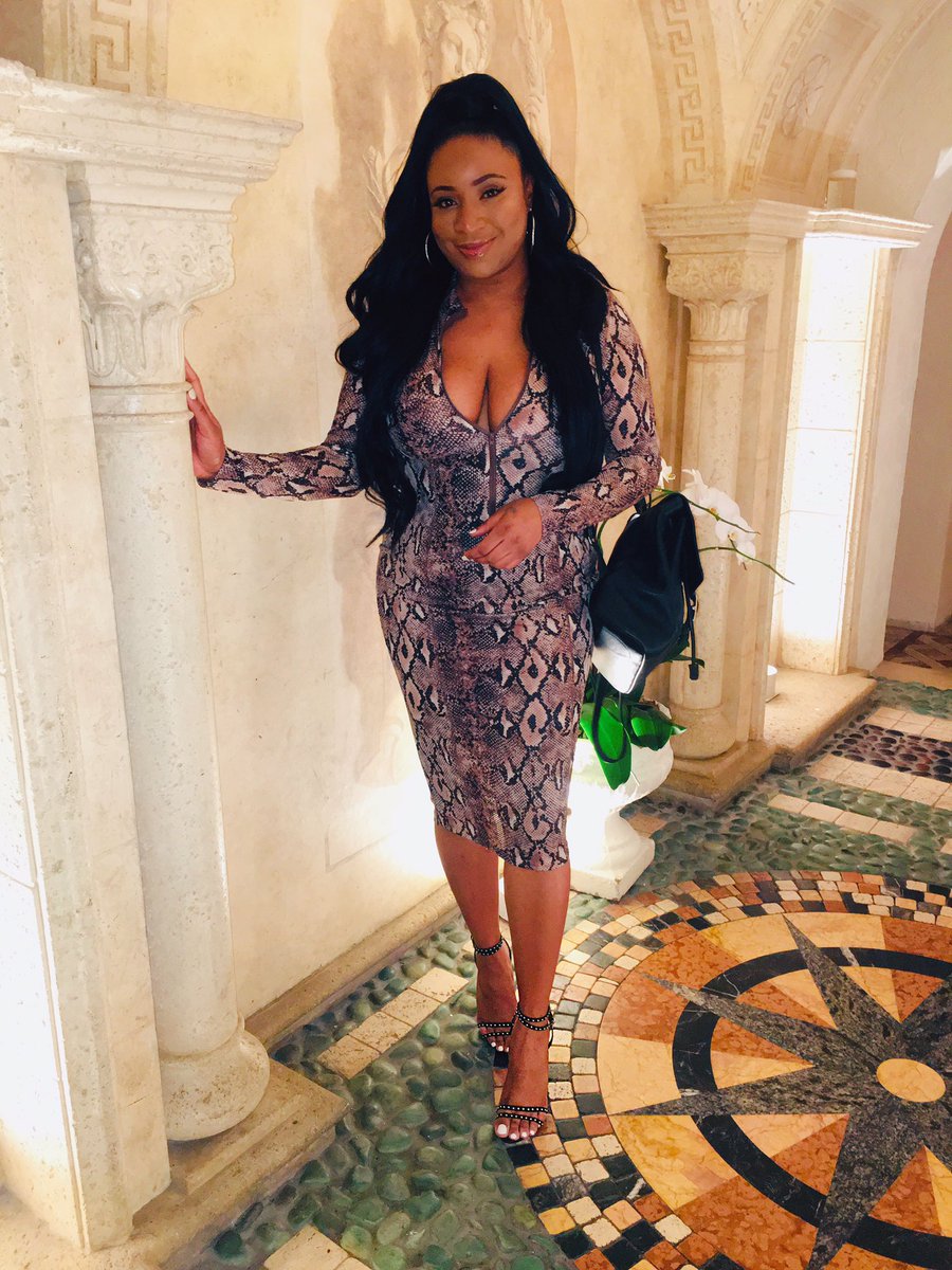 SdotPodcast's tweet image. Versace Mansion was such an amazing experience!! #40thbirthday #pisces #season