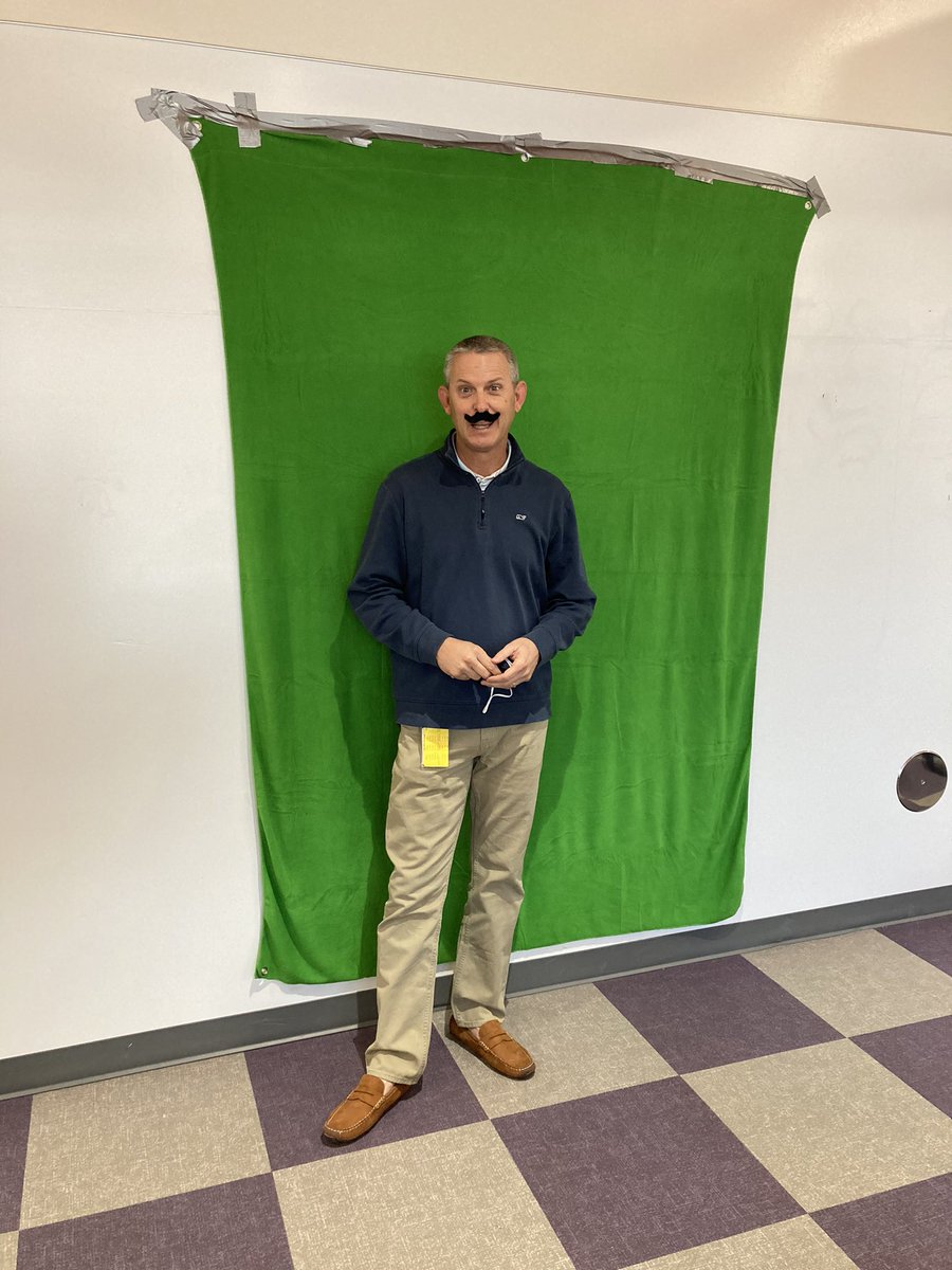 Filming our invention infomercials today! Our amazing principal even made a cameo in a few. @ComalSocStudies <a href="/IllianaGonzales/">Illiana Gonzales</a> <a href="/poormankim/">Kim Poorman</a>