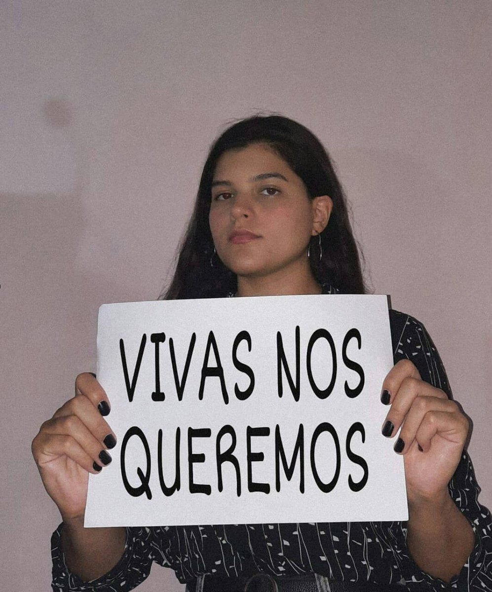 jgenbuenosaires's tweet photo. Este #8M2021 nos movilizamos en las redes y en los barrios; en la calle o desde casa, pero siempre con el horizonte de la igualdad. 
Como jóvenes somos la voz de siglos de luchas y derechos adquiridos, pero también somos la voz de los derechos que faltan y de las que ya no están. https://t.co/YHp2xWvSk6