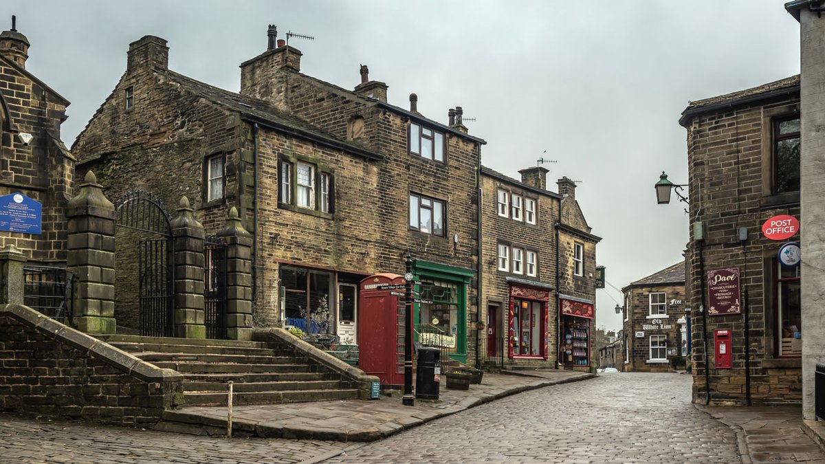 AFowlerPhoto's tweet photo. Some more photos from this morning's 10.5 mile stroll round Haworth and on to Harbour Lodge.
#haworth #walkshire #welcometoyorkshire #topwithens #topwithins #brontecountry #wutheringheights #visithaworth #visitbradford #visityorkshire https://t.co/zWusGdgnZ2
