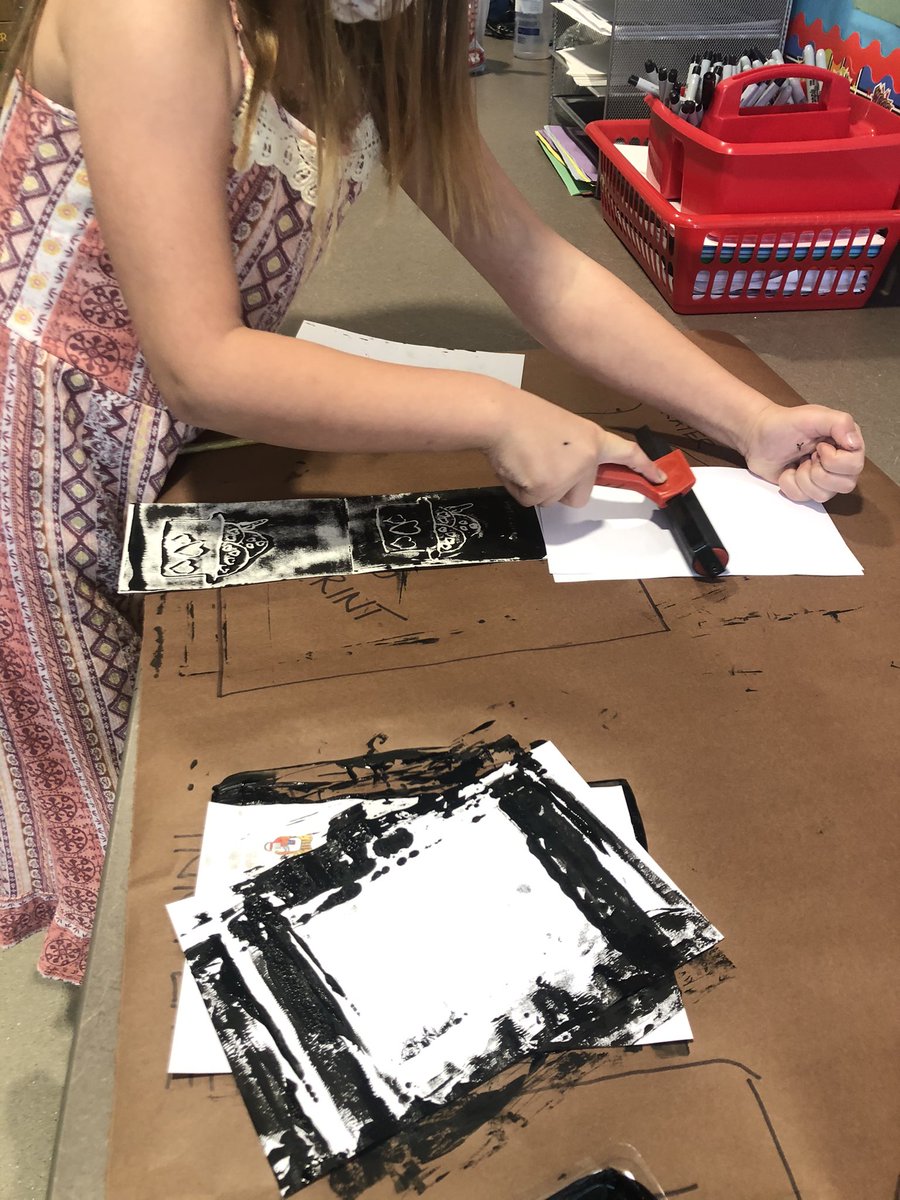 brandyb422's tweet photo. Printing Ice Cream in 4th!! #acecubs #mrsburke #artissweet https://t.co/voZVVV6f4d