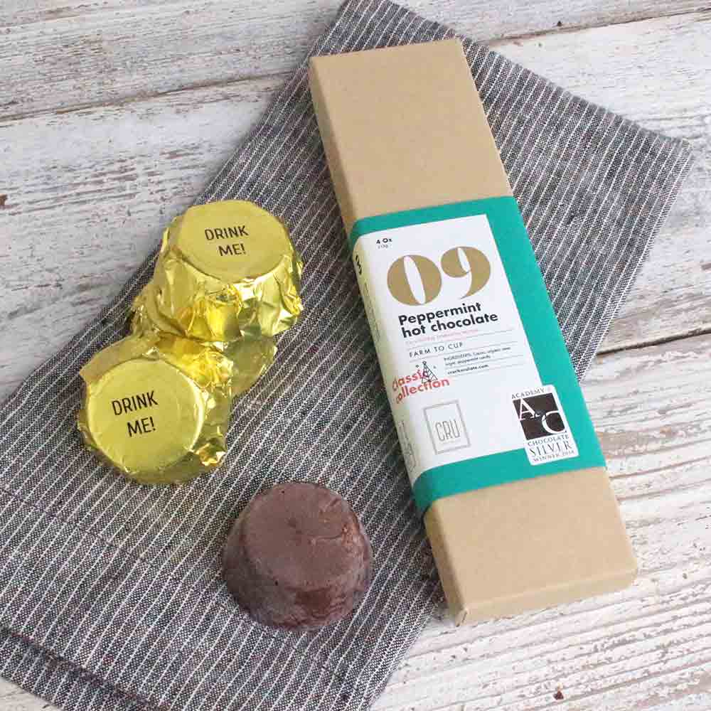 FullCircleFarms's tweet image. This creamy, warm and comforting Chocolate Peppermint hot cocoa from @CruChocolate uses cacao organically grown by sustainable farmers who love chocolate as much as you do! Add this delicious treat to your next delivery when you #customizeyourorder. 
fullcircle.com/customize/4Q26…