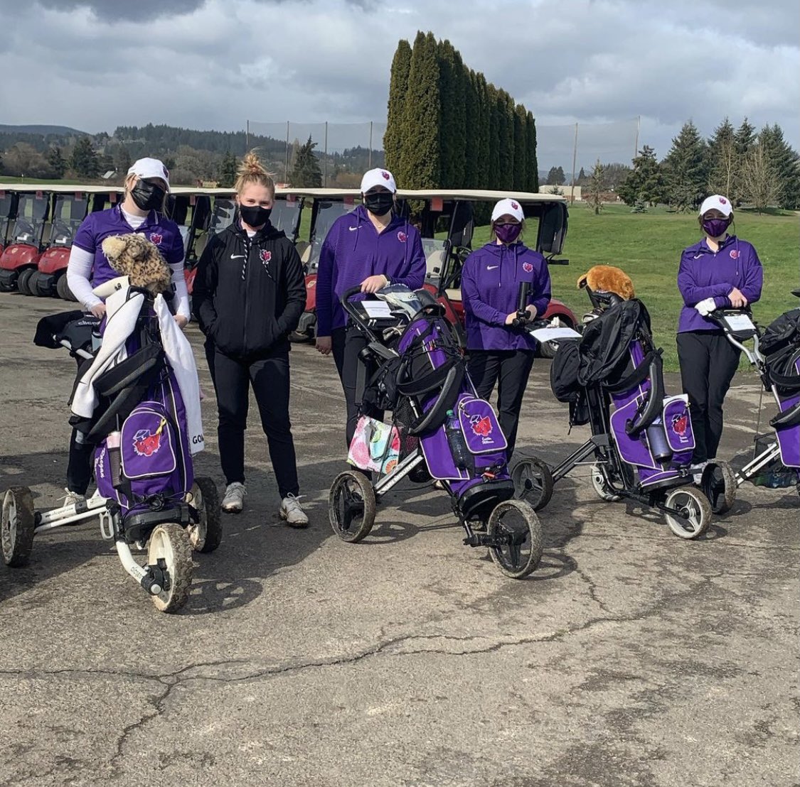 linfieldwgolf's tweet photo. Happy International Women’s Day to all of our incredible, driven and outstanding players. We are so incredibly grateful and wouldn’t be who we are today or where we are today without the inspiring women that came before us and are excited for the ones to follow in our footsteps. https://t.co/Sz3xmSbKG4