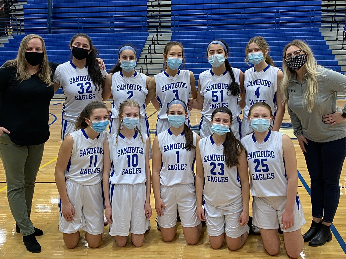 MissBTeachMe's tweet photo. Happy International Women’s Day from  the Freshman Eagles! @SandburgHS @CSEaglesHoops https://t.co/UFZ6bRjqYJ