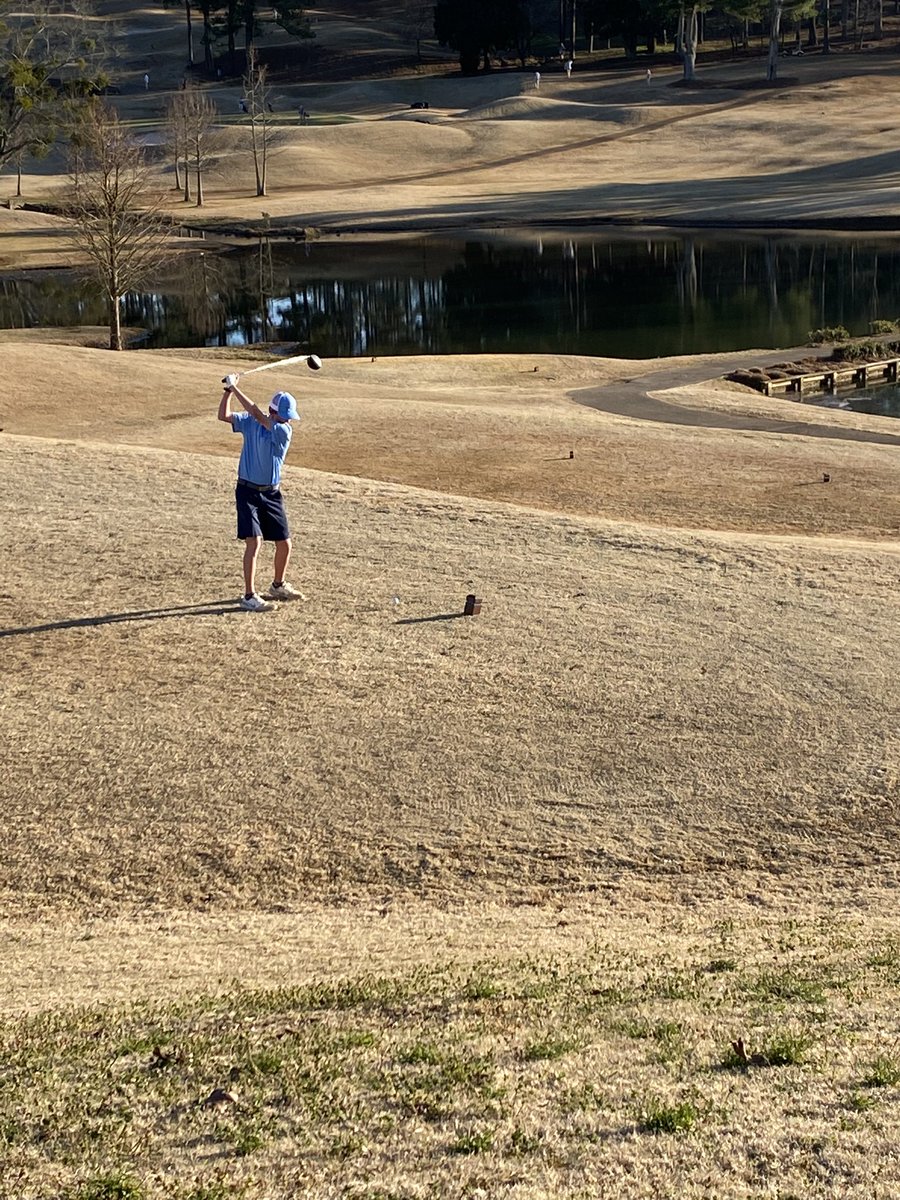 popehoundsgolf's tweet photo. Day 1 of boys county championship @PopeAthletics #DFYP #GCM #family #4theP https://t.co/V0qYiXnIaF