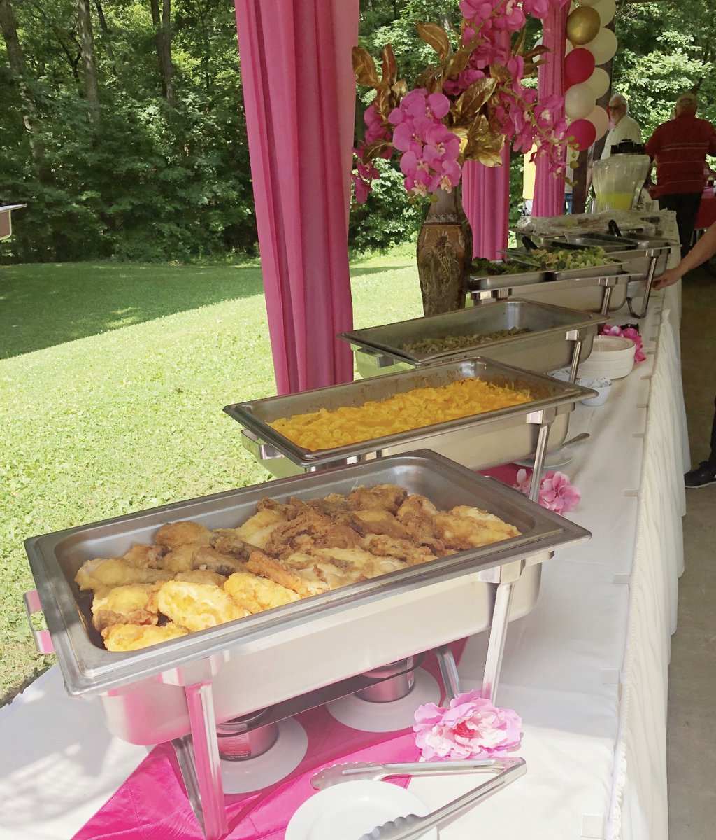 This weather has us dreaming about some fun outdoor events! 

Birthdays, Open Houses, Receptions, Reunions, etc — bring on fun and allll the yummy food!
