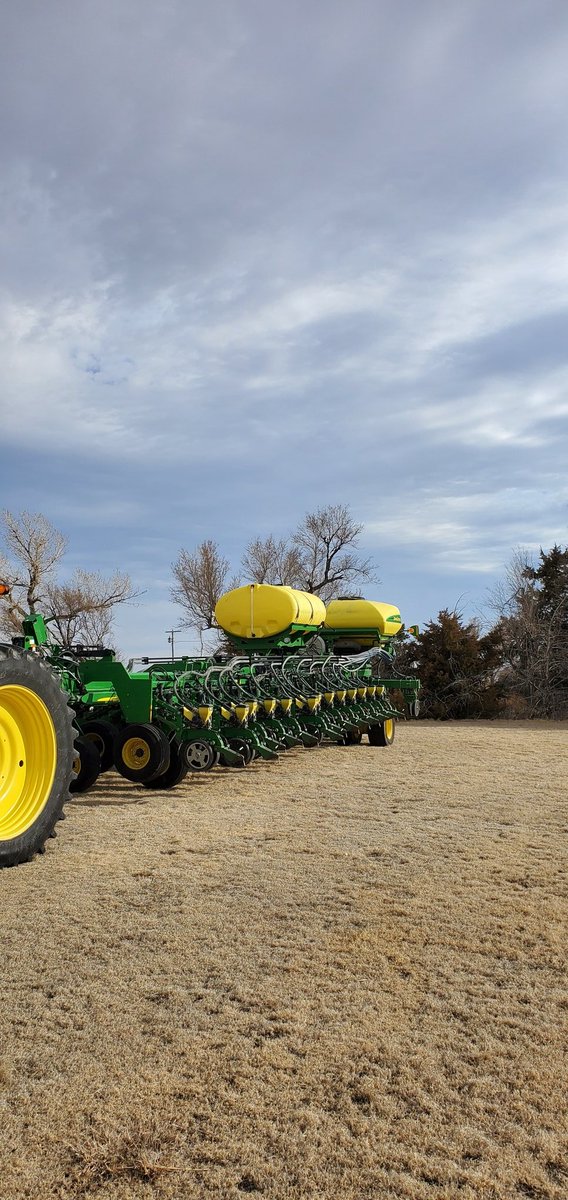 AMillershaski's tweet photo. Just got it home and #Plantzilla is already gonna start packing on weight for #plant21 https://t.co/aaBiuCFs7j