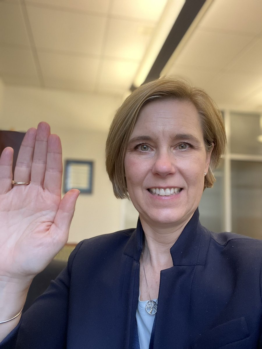 KariHedges's tweet photo. As we celebrate International Women��s day I #chosetochallenge gender bias and inequities for all women. I stand by all women who seek to do more, seek to grow and seek to help others. I challenge myself to help women reach their potential. https://t.co/XiudQtmDCh