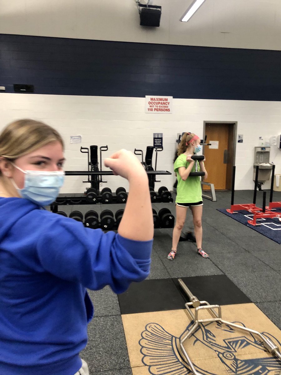 GCGirlsVSoccer's tweet image. GC Girls Soccer... Getting strong 💪🏻 #GCpride ⁦@GCSDSpartans⁩