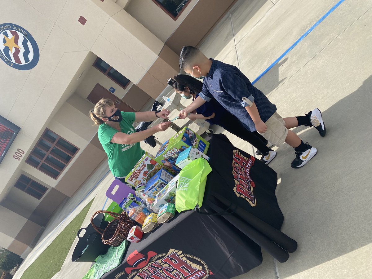 MayRanch's tweet photo. We are excited for our Spring Into Gardening Event. We are handing out seeds at picture days and also during material pick up before our event starts on March 22nd. #mresgrows #growperris @JMGKids #jmg @ValVerdeUSD @CAGreenRibbon https://t.co/RMt3taEeAv