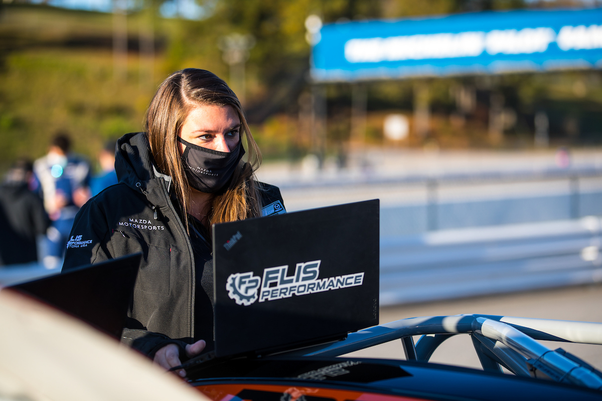 #InternationalWomensDay profile... Name: Ashli Richardson Occupation: Mazda MX-5 Cup Administrator for Flis Performance Years in motorsport: 3 Why motorsport? It's intoxicating. It's adrenaline leaden and packed with passion. It’s being part of a large and slightly crazy family.