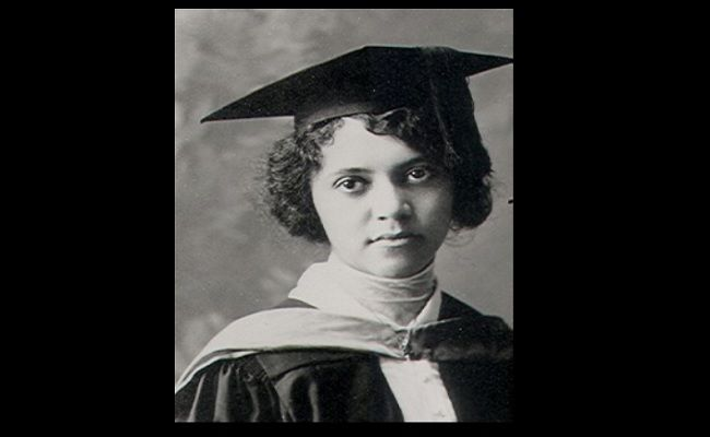 En este día tan especial, un recuerdo para la joven científica a la que se le arrebató impunemente el descubrimiento de un eficaz tratamiento contra la lepra,
Alice Augusta Ball.
El descubrimiento de un eficaz tratamiento contra la lepra se atribuyó a otro investigador.

#8M2021