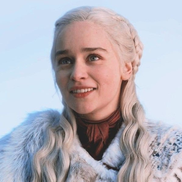 Thrones_Facts's tweet photo. March 2020 vs. March 2021 https://t.co/WMBKB9DxyD
