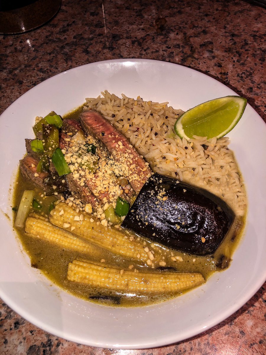 jamie_a1112's tweet image. Plowing my way through new recipe book. Thank you for keeping me productive during lockdown. What you think @jamieoliver ? 🍽
#KeepCookingFamilyFavourites #getinthekitchen #UKlockdown 

- Thai green steak &amp;amp; aubergine 
- Sausage casserole
- Mexican meatloaf
- Guinness hotpot