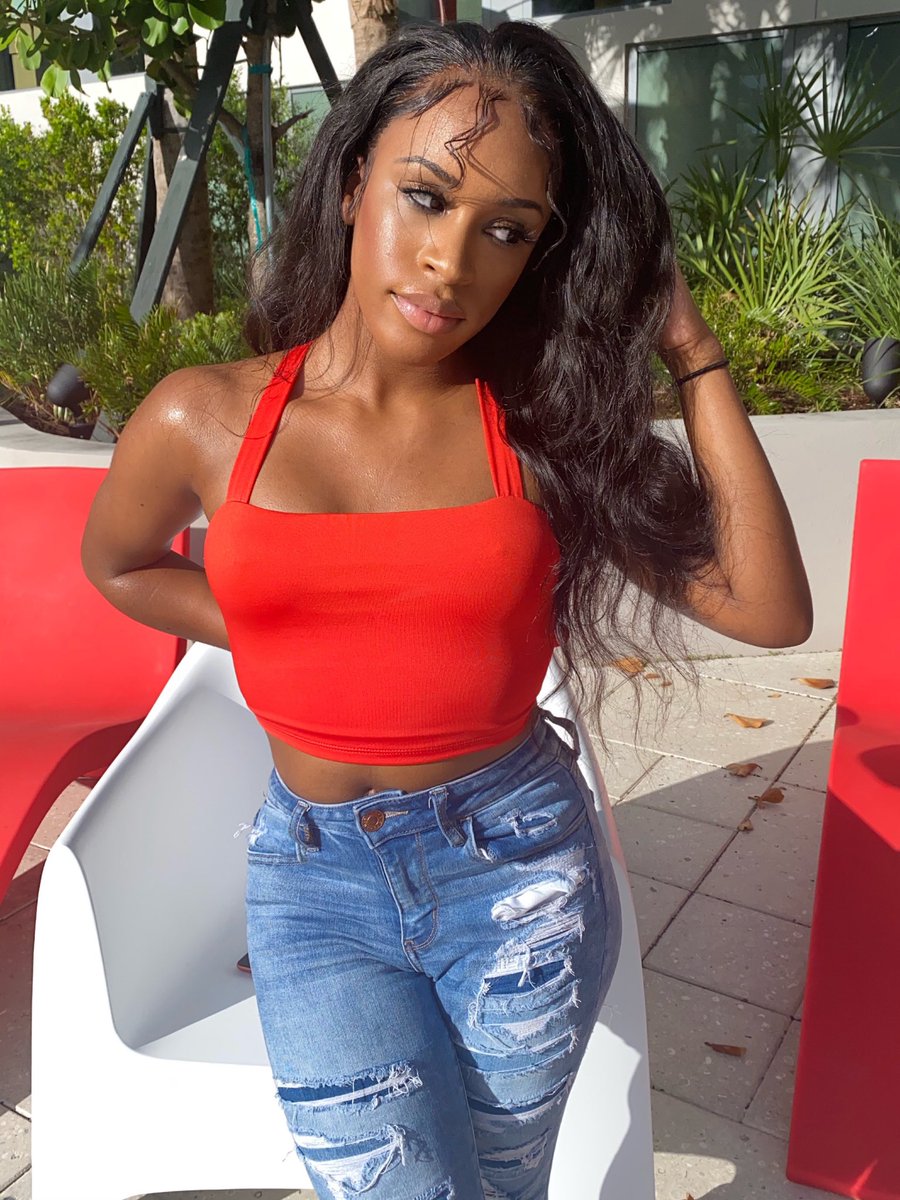 trapmoneyjenni's tweet photo. https://t.co/3pJ40H6ja4