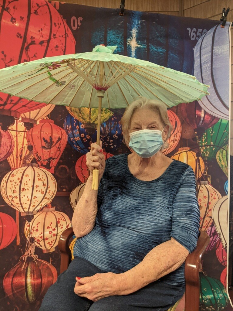 Cypress_Pointe's tweet photo. All our best friends are ready for the Lantern Festival themed dinner! #lanternfestival #themeddinner #trilogybff https://t.co/wtJxPAVAz5
