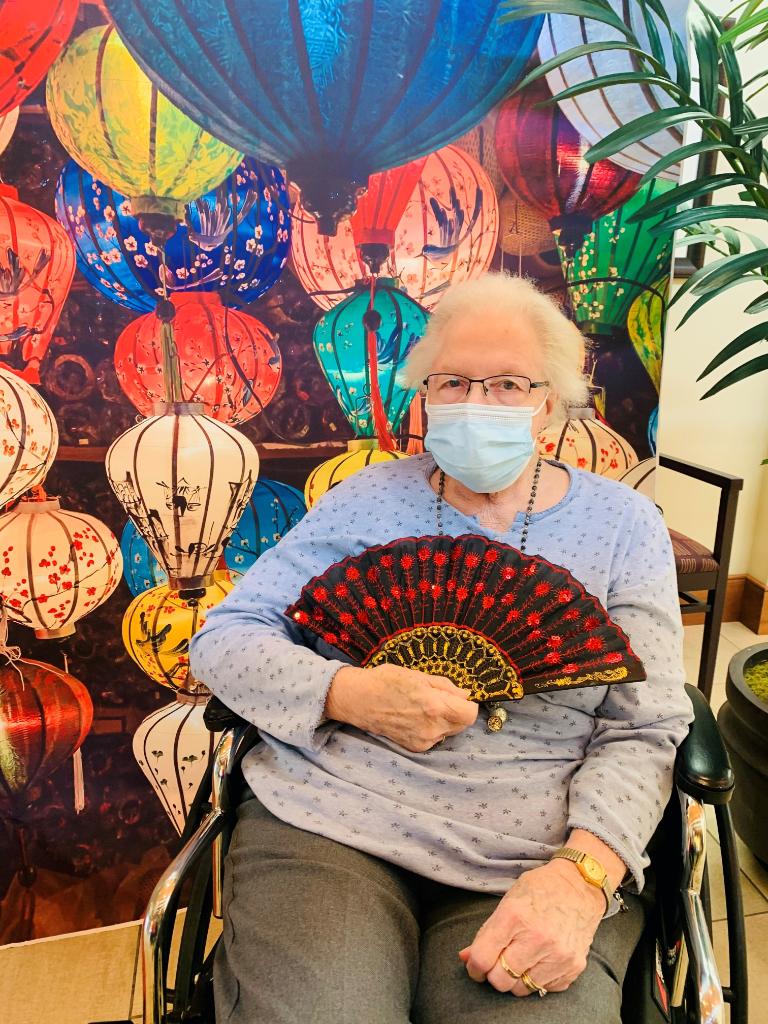 Wabash_WB's tweet photo. We thought our Lantern Festival Themed Dinner was FAN-tastic! #TrilogyTraditionsAsia @ClareTravis18 https://t.co/kBCViQwZEz