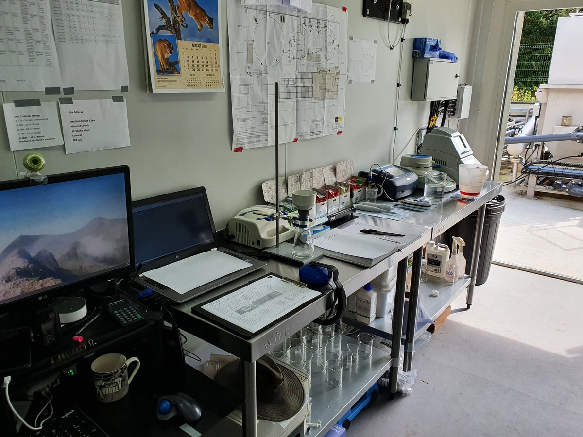 Engineer_MP's tweet photo. @HannahVallin I mainly listen to @Absolute80s when I'm in my lab https://t.co/ffXD3nQcDR