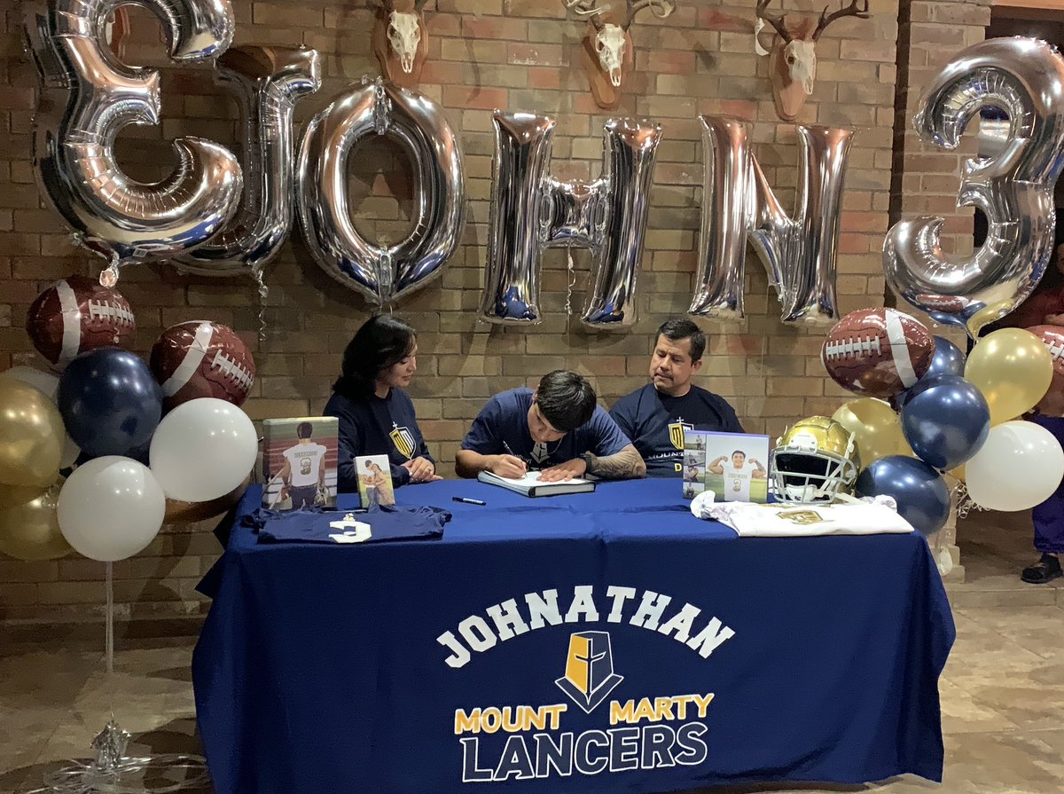 johnathanhdzz's tweet photo. Official https://t.co/oaEVRAB1sN