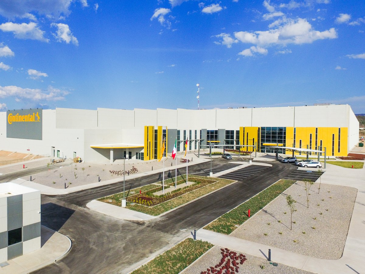 interautomotriz's tweet photo. Casi 60 millones de Euros en inversión para #SLP 💵💵

Continental realizará esta inversión para expandir su planta automotriz en dicho estado. Se habilitaran 20mil m2 para producción, además se construirá un almacén High Bay.

#InterAuto #Noticias @ContinentalMex https://t.co/O2gW3sXTvk