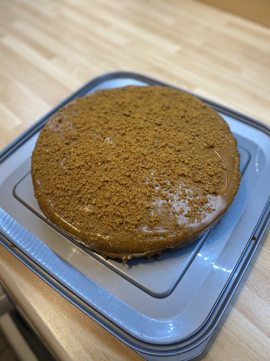 Biscoff cheesecake made for my final day in school tomorrow before my mat leave starts next week! My husband is very upset that I won’t let him have a piece! Bring a spoon and plate people 😋 <a href="/laytoncooks/">Layton Cooking Club</a> <a href="/Layton_Y4/">Year 4 Layton Primary School</a>