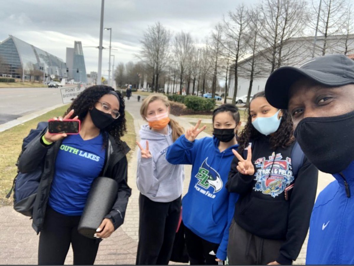 SeahawkBoosters's tweet photo. Check out the @southlakesxc IG story...🙌💚💙 The team is posting live updates of their experience at #States! #ranfast #jumpedhigh💪More on hardware collection soon....we are #seahawkproud💚💙 @SeahawkSports @southlakeshs https://t.co/VisK2DsU2n