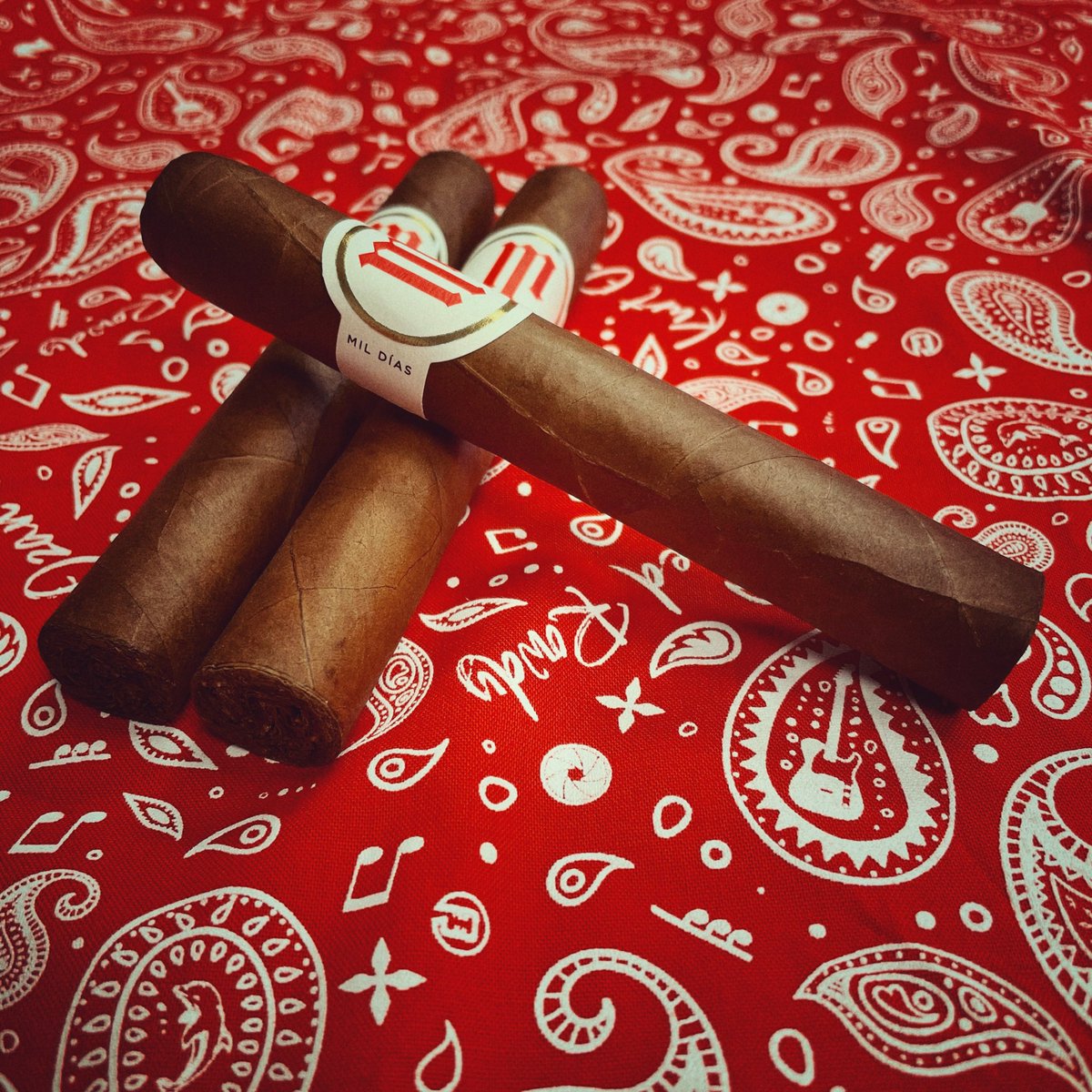 TheCrownedHeads's tweet photo. Mil Días by @TheCrownedHeads Bandanna by @RaisedRowdy #MilDías #MilMonday https://t.co/ULvLSalkrh
