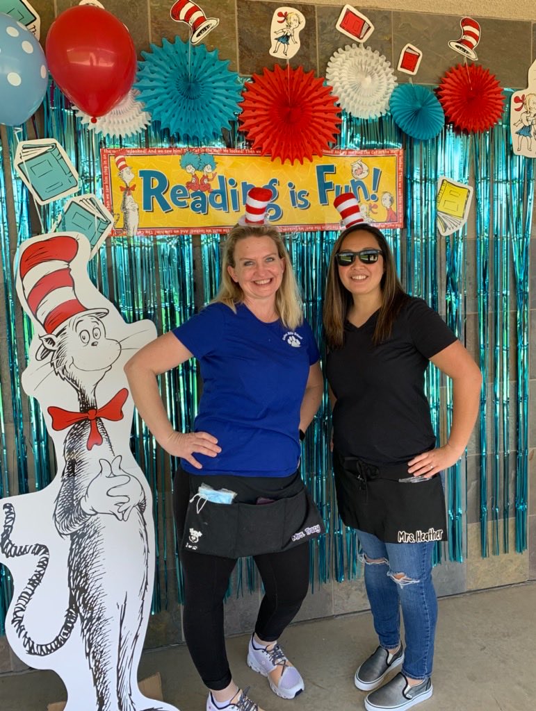Thank you Mrs. Larson for setting up our photo booth!! ⁦<a href="/SSDKristin/">Kristin Baranski, Ed.D</a>⁩ ⁦<a href="/SSDCHILLS/">Carlton Hills School</a>⁩ ⁦<a href="/drsmpierce/">Dr. Stephanie Pierce</a>⁩