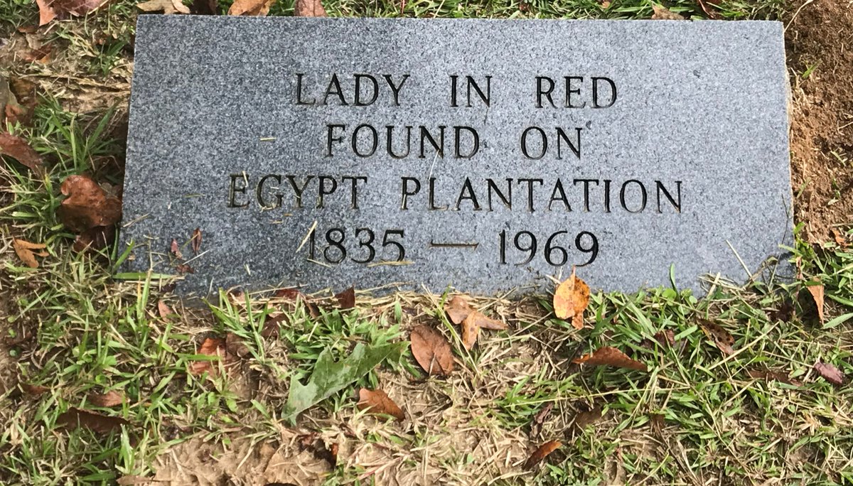 CemeteryRowPod's tweet image. Episode 3: #Mississippi Mysteries is out now!
Photos from the show: 
1 - Sheena's story: Frenchman's Grave
2 - Hannah's story: Jaren Lockhart
3 &amp;amp; 4 - Lori's story: Lady in Red and Fisk Caskets
#truecrime #podcast