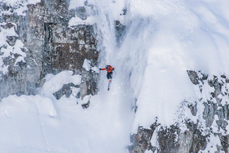 Kai Jones joins fellow TGR athletes @NickMcNutt, <a href="/ChristinaLusti/">MylifeintheMountains</a> and <a href="/imcintoshski/">Ian McIntosh</a> on the <a href="/mammut/">Mammut</a> Snow Safety Collective.
tetongravity.com/story/ski/kai-…