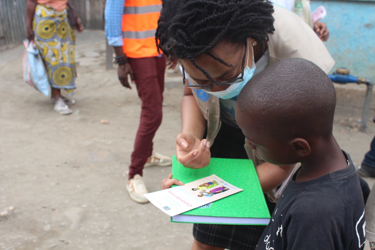 ADRA_DRC's tweet photo. Au #KongoCentral: les enfants sont engagé dans la lutte contre la pandémie à COVID-19, Il préfère être appeler Mister Obed, âgée de 9ans, engagé également dans cette lutte lui et ses amis. https://t.co/MI9iUphfGo