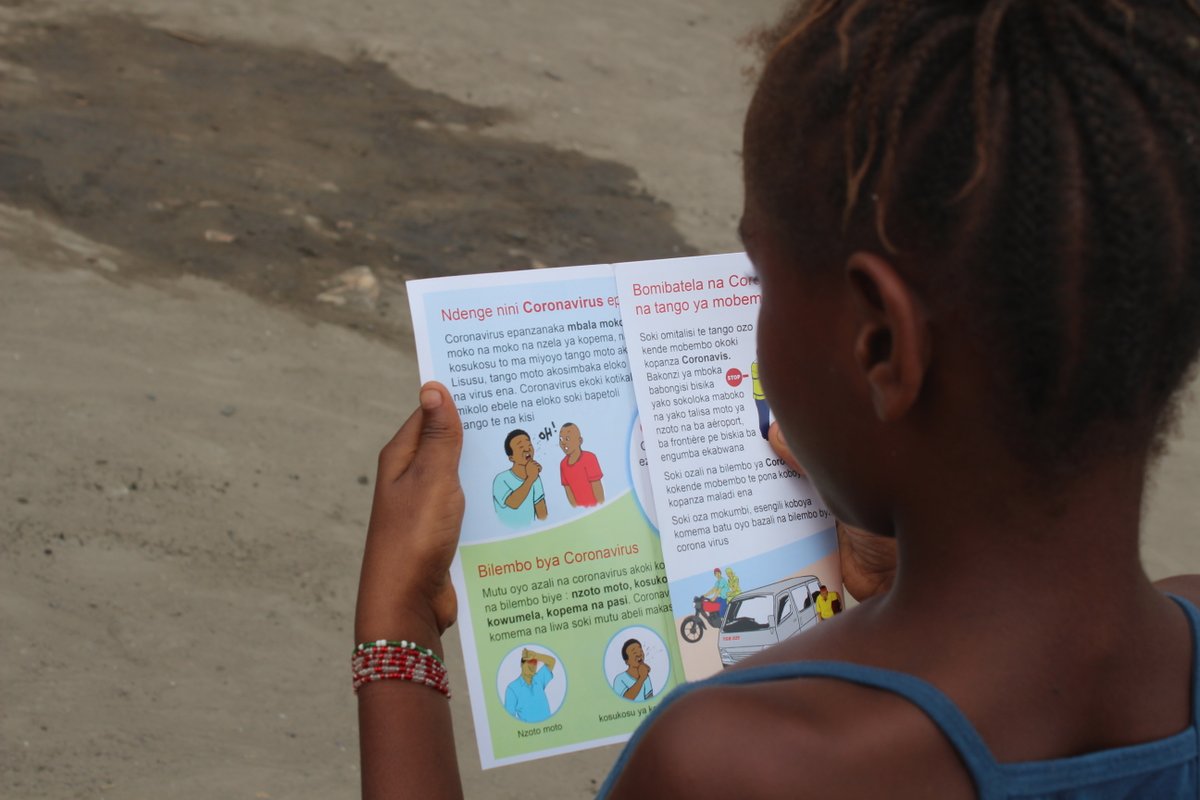 ADRA_DRC's tweet photo. Au #KongoCentral: les enfants sont engagé dans la lutte contre la pandémie à COVID-19, Il préfère être appeler Mister Obed, âgée de 9ans, engagé également dans cette lutte lui et ses amis. https://t.co/MI9iUphfGo
