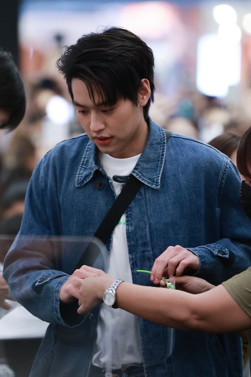 waritsadee's tweet photo. มุเน้ก~~

#BKPPxMintMagTH
#bbillkin 
01•03•21 Siam Center https://t.co/wOblB5lUd8