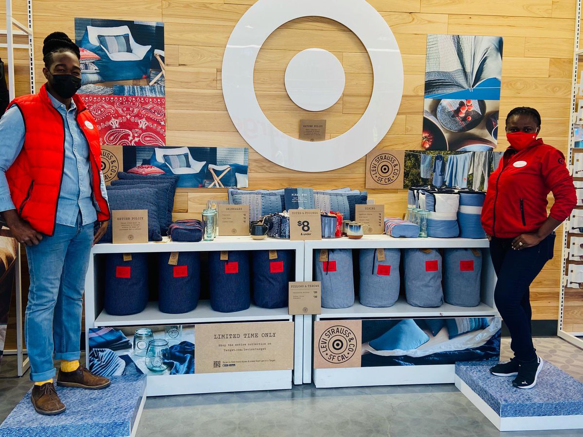 LIMITED TIME ONLY
LEVI’S X TARGET 
T-3249 EAST VILLAGE