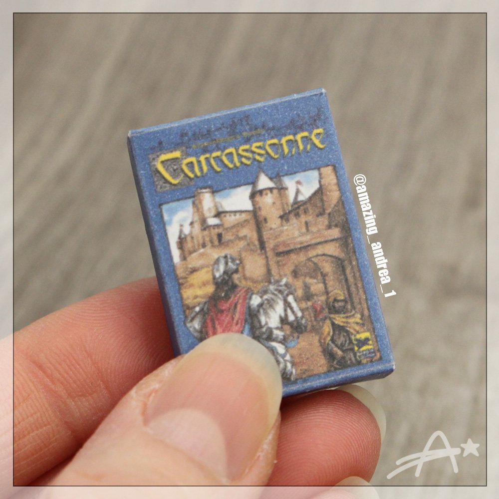 Amazing_Andrea_'s tweet photo. Soooo..... I did a thing ☺
#Miniature #Carcassonne game! I haven't made anything tiny in a LONG TIME. I forgot how much fun it is!
Also let me know if I should make a video on making mini things. 

#dollhouseminiatures #miniaturegames #boardgames #AmazingAndrea https://t.co/kKj67IZJZ1