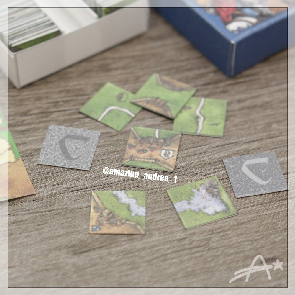 Amazing_Andrea_'s tweet photo. Soooo..... I did a thing ☺
#Miniature #Carcassonne game! I haven't made anything tiny in a LONG TIME. I forgot how much fun it is!
Also let me know if I should make a video on making mini things. 

#dollhouseminiatures #miniaturegames #boardgames #AmazingAndrea https://t.co/kKj67IZJZ1