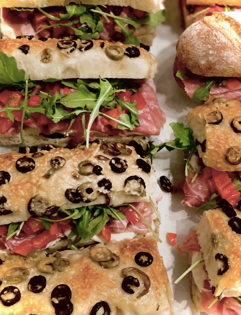 Mangia_NYC's tweet image. Panne alle olive: a taste of the Italian tradition of using olive 🫒 bread in making delicious sandwiches 🥪 #mangianyc #olivebread #sandwiches