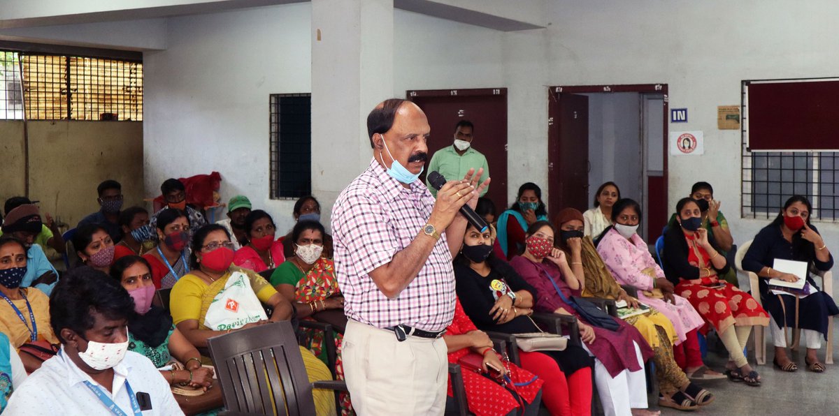 Sowmyareddyr's tweet photo. Held a meeting discussing strategies for the ‘Project Jayanagara’ campaign along with Ex-Corporators, BBMP Officials, SMW experts, NGOs, youths, RWA members, and Jayanagara residents today.
#ProjectJayanagara #SwachhaJayanagara
2/5 https://t.co/u6lZBF0wlf